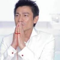 Andy Lau Sentuh Dada Wanita